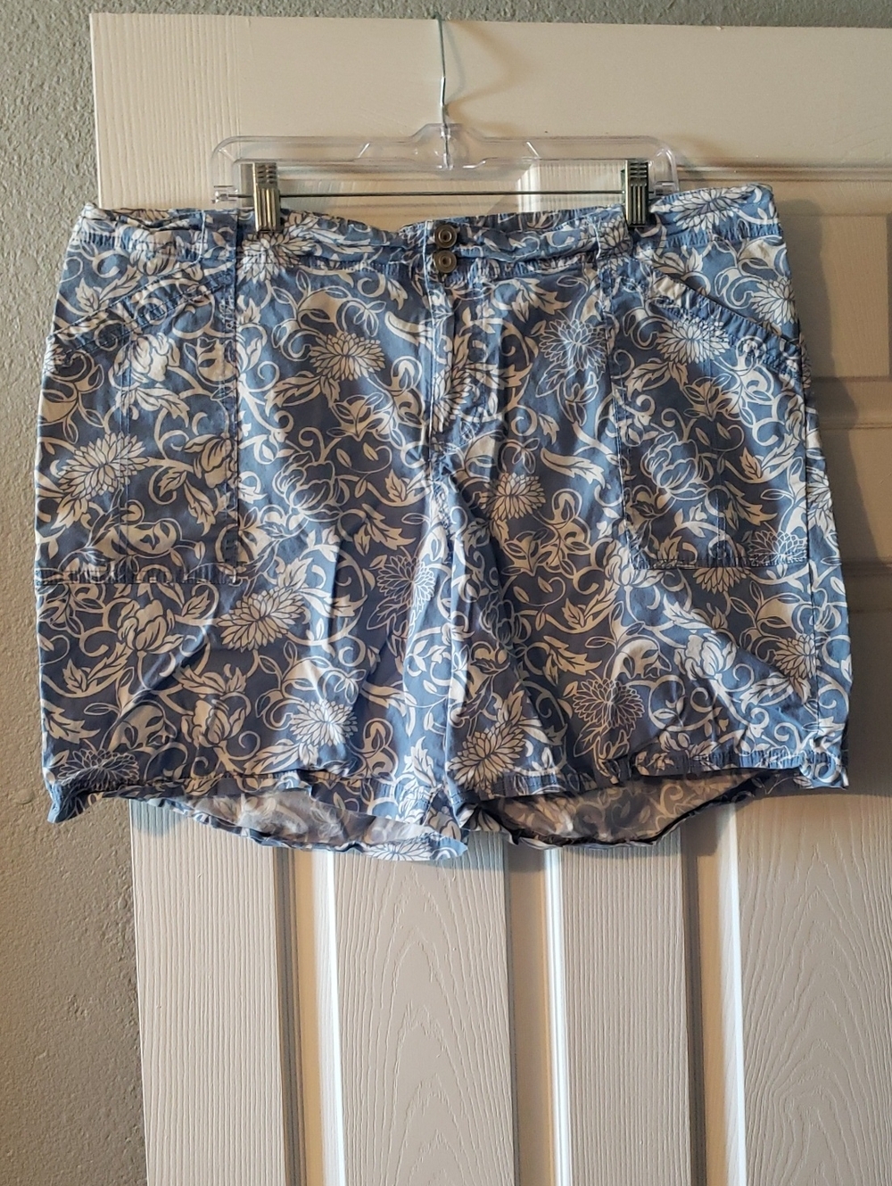 Lane Bryant Blue and White Floral Cargo Shorts
